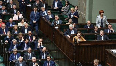 Od września premier, prezydent, ministrowie oraz wojewodowie mają dostać podwyżki [SONDA]