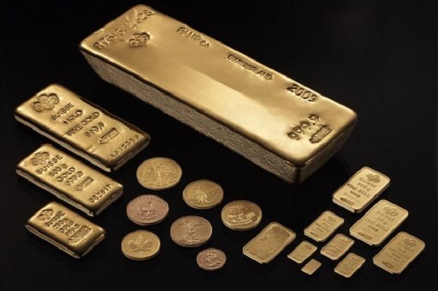 Od września ubiegłego roku złoto potaniało o 18 procent /AFP