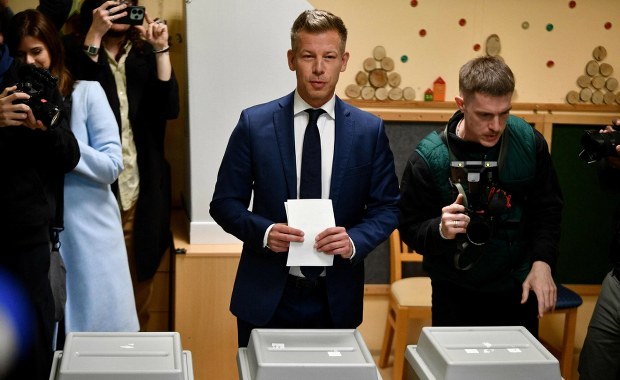 Od współpracownika do wroga. Jak Peter Magyar obalił Viktora Orbana?