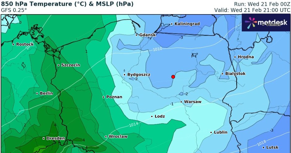 Od zachodu napływa front atmosferyczny niosący chmury i deszcze. Tam będzie też najcieplej: do 11 stopni Celsjusza /wxcharts /