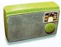 Odbiornik radiowy wyprodukowany przez Sony w 1955 r. /Encyklopedia Internautica