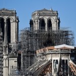 Odbudowa Notre Dame: Nie można wykluczyć zawalenia sklepienia