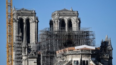 Odbudowa Notre Dame: Nie można wykluczyć zawalenia sklepienia