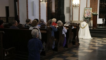 Odbyło się coroczne liczenie katolików. Statystyki zaskakują?