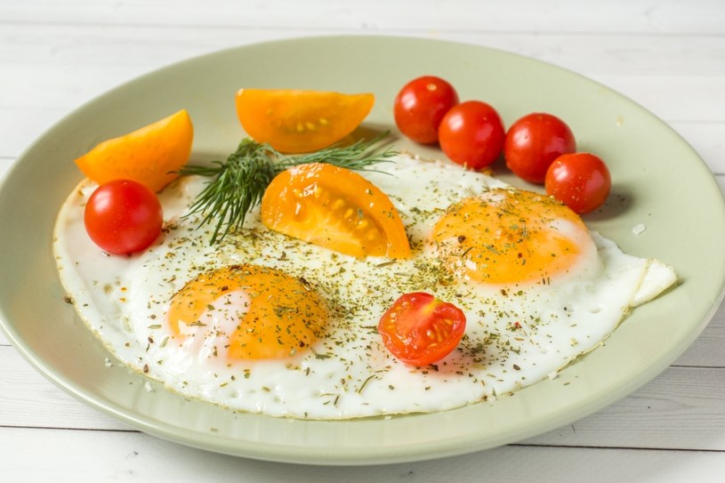 Odchudzające śniadanie wysokobiałkowe zmniejsza napady głodu i insulinooporność. Zobacz, co może zawierać /123RF/PICSEL