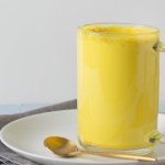 Odchudzający koktajl na bazie owoców i siemienia lnianego. Na wadze będzie 6 kg mniej