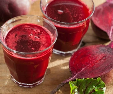 Odchudzający sok z buraków. Gubisz centymetry w pasie, a energii przybywa