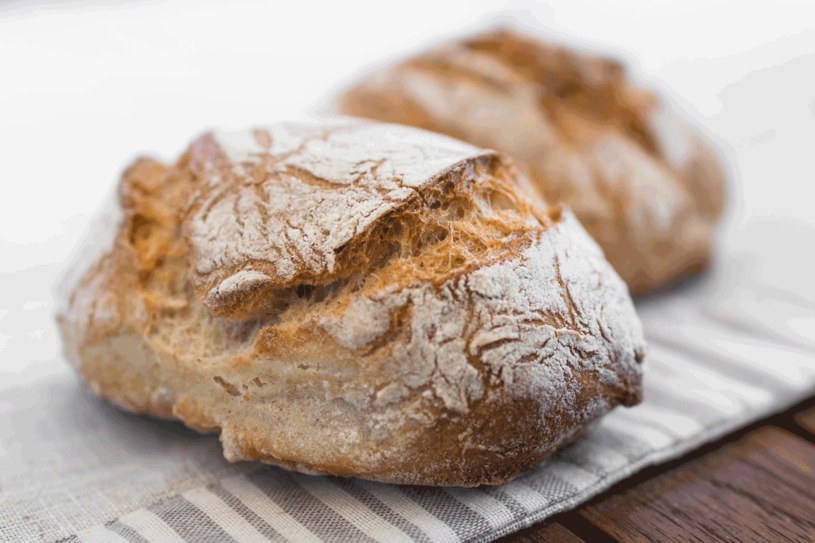 Odchudzasz się? Nie rezygnuj z chleba! /123RF/PICSEL