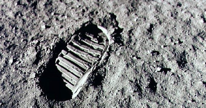 Odciski stóp astronautów są na Księżycu do dziś /NASA