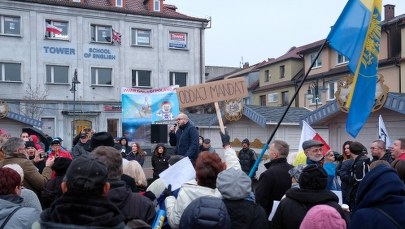 „Oddaj mandat, przeproś Żory”. Protest przeciwko radnemu Kałuży