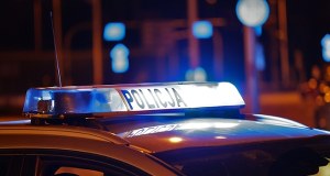 Oddał kilkanaście strzałów do ludzi i samochodów. Nowe fakty