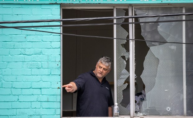 Oddał nawet sto strzałów do przechodniów. Koszmar na ulicach Sydney