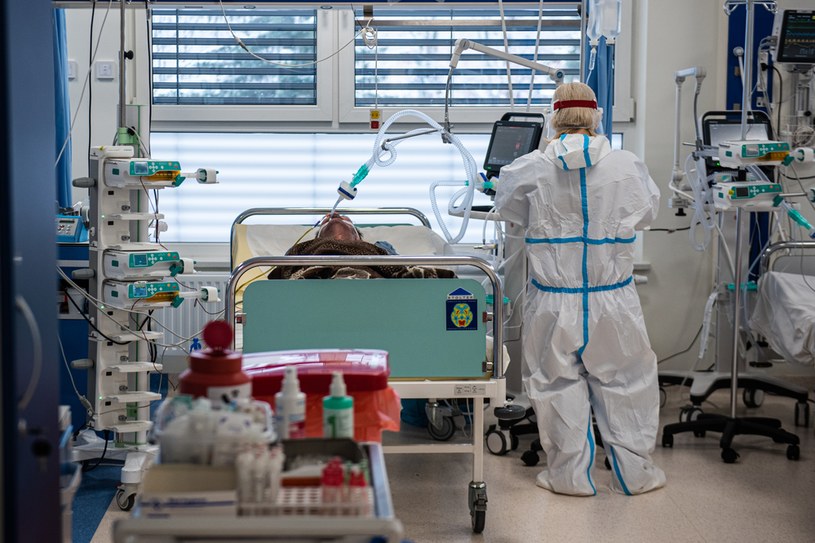Oddział covidowy w szpitalu w Bochni /ANADOLU AGENCY /Getty Images