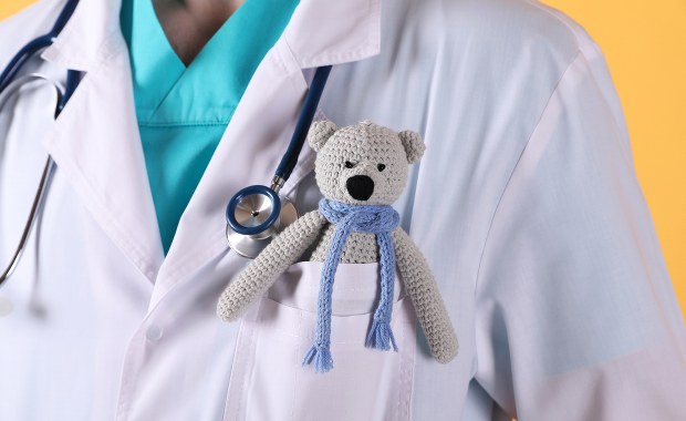 Oddziały pediatryczne w Polsce: Zajęte ponad 60 proc. miejsc