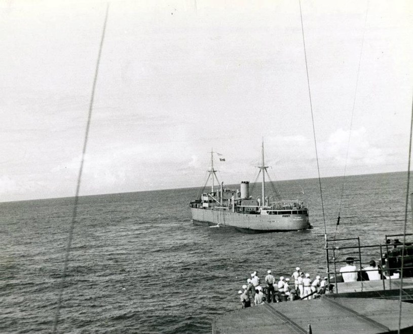 "Odenwald" widziany z pokładu USS "Omaha" /Wikimedia Commons /INTERIA.PL/materiały prasowe