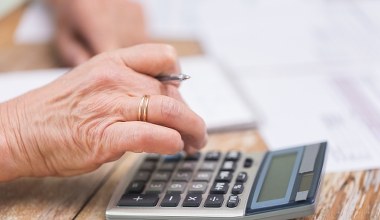 Odkładasz pieniądze na emeryturę? Możesz je odliczyć od podatku 