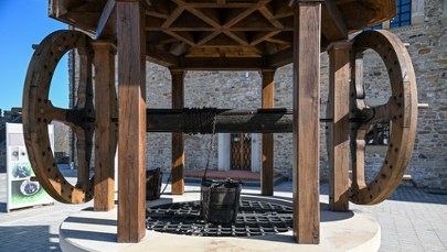 Odkryli to na dnie studni w Sanoku. Prawda o tajnym tunelu zaskakuje