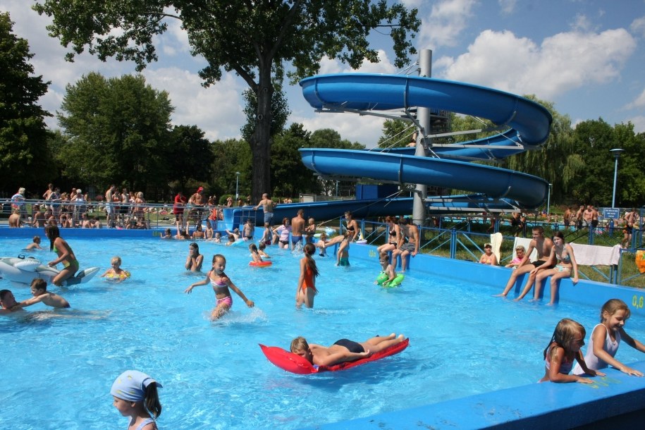 Odkryte pływalnie otwierają się dla łodzian od 8 czerwca /lodz.pl /Materiały prasowe