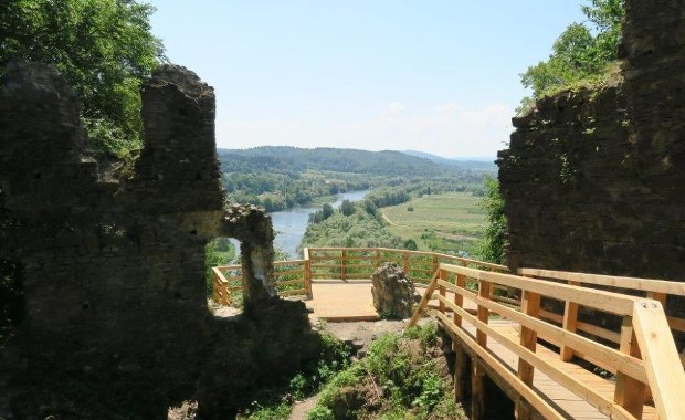 Odkryto sekrety zamku Kmitów. Zobacz, co skrywały ruiny 