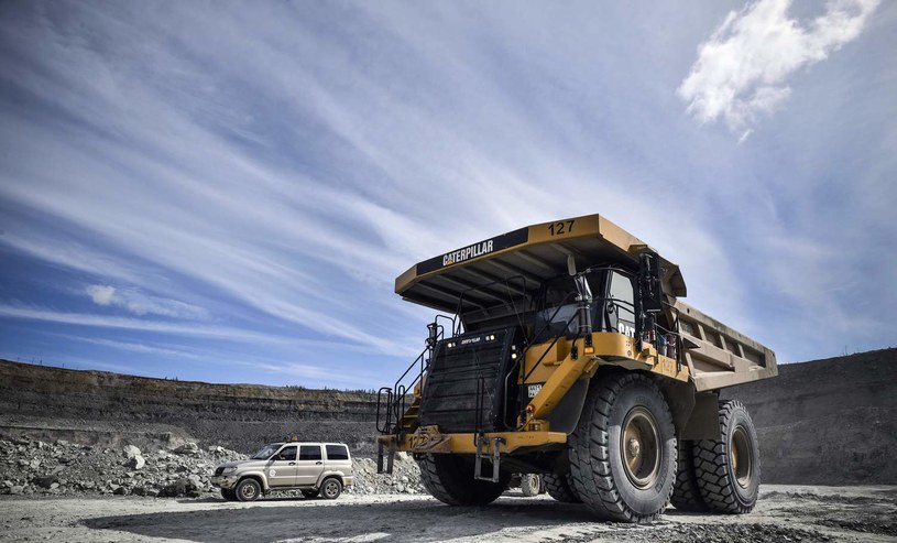 Odkrywkowa kopalnia diamentów firmy Alrosa w Zachodniej Jakucji /AFP