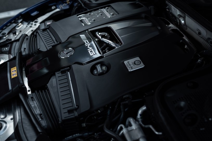 Odmiany E 63 AMG napędza znakomity silnik 4.0 V8 – ostatni taki w historii Klasy E /materiały prasowe