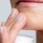 Odmień poranek dwuminutową minimalistyczną pielęgnacją. Blask i wypoczęta cera gwarantowane