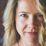 Odmładzające fryzury po 50. roku życia. Przywrócą objętość nawet cienkim włosom