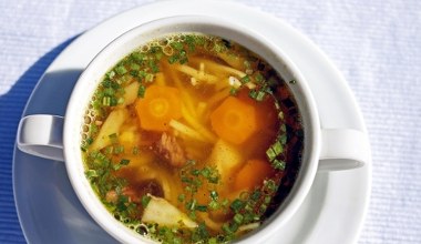 Одна з улюблених страв поляків. Сприятливо діє на нирки та кишківник