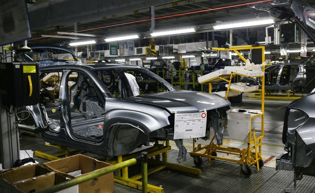 Odprawy wyższe niż kodeksowe. Porozumienie ws. fabryki Stellantis