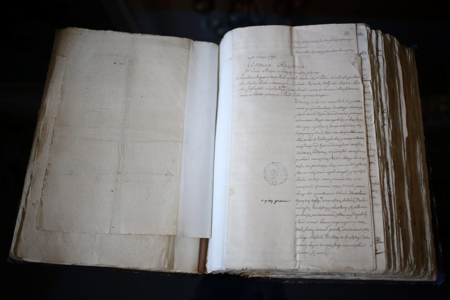 Odręcznie pisana Ustawa Rządowa tzw. Konstytucja 3 Maja /Leszek Szymański /PAP