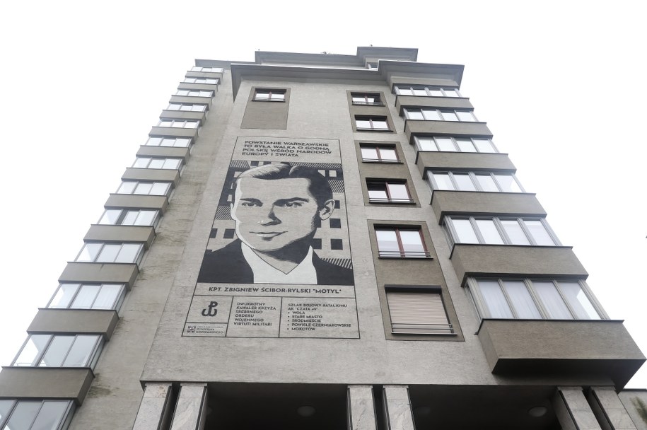 Odsłonięcie muralu pamięci Zbigniewa Ścibor-Rylskiego /Tomasz Gzell /PAP