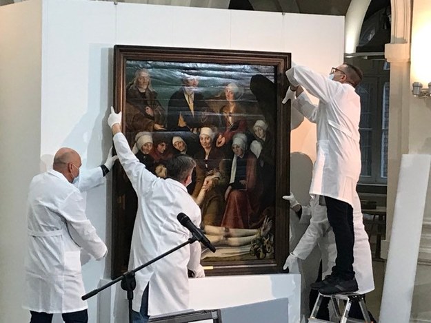 Odsłoniecie odzyskanego obrazu Lucasa Cranacha starszego "Opłakiwanie Chrystusa" /Paweł Pyclik /RMF FM