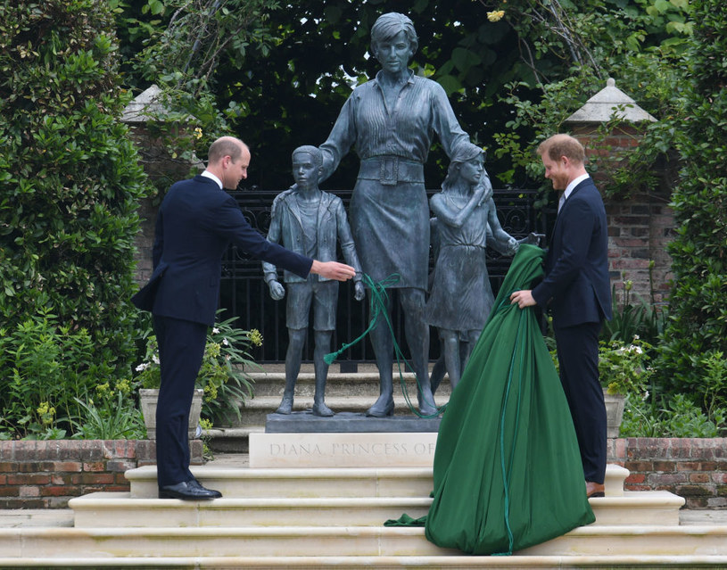 Odsłonięcie pomnika księżnej Diany /Dominic Lipinski   /Getty Images
