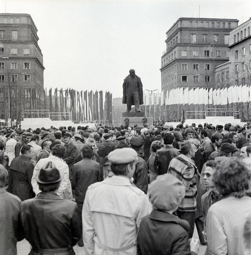 Odsłonięcie pomnika Lenina w Nowej Hucie - 28 kwietnia 1973 r. /Stanisław Gawliński/Fotonova /East News