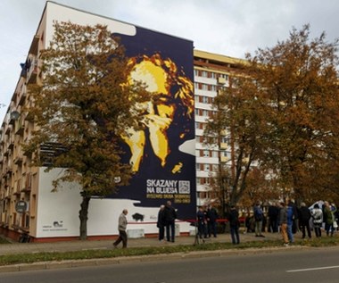 Odsłonięto mural Ryszarda "Skiby" Skibińskiego. Tam mieszkał lider Kasy Chorych