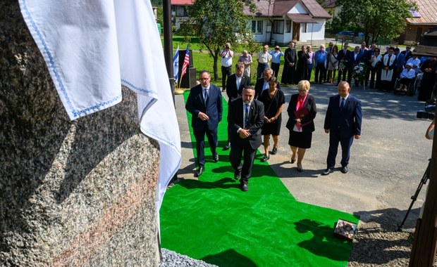 Odsłonięto pomnik upamiętniający Żydów Baligrodzkich