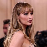 Odsłoniła niemal wszystko. Tak Jennifer Lawrence wystąpiła na Złotych Globach