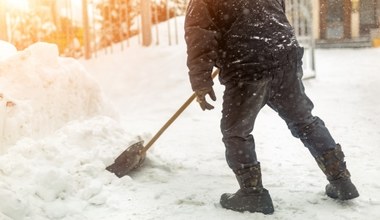 Odśnieżanie śmiertelnie groźne dla sercowców. Amerykańska organizacja ostrzega