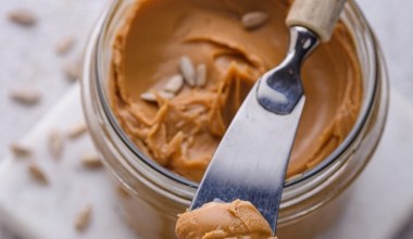 Odstaw masło i zrób zdrową pastę. Pomoże ci schudnąć i kontrolować cholesterol