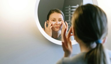 Odśwież spojrzenie w 15 minut. Żelatyna i ogórek - tylko tyle potrzebujesz