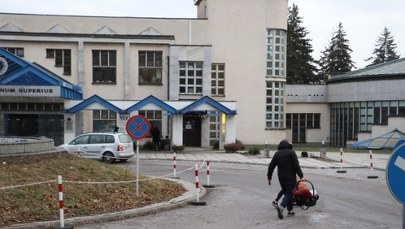 „Odsyłają nas na leczenie 650 km od domu”. Co dalej z zamkniętym oddziałem? 