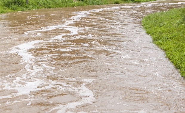 Odwilż w Śląskiem. Przekroczone stany alarmowe i ostrzegawcze na rzekach