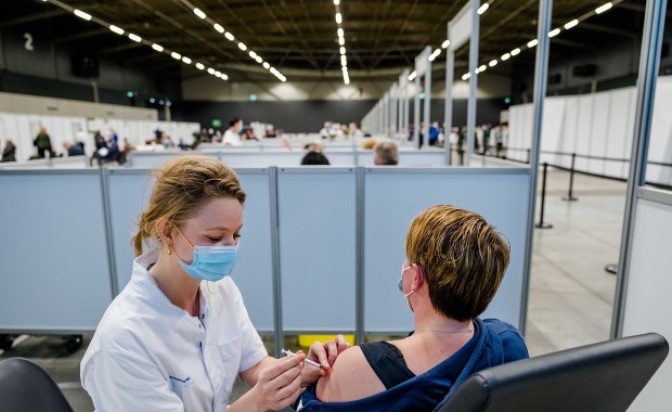 Odwołane imprezy, zamknięte kluby i restauracje. W Holandii trwa lockdown