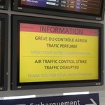 Odwołane loty, chaos na lotniskach. Polacy bez szans na odszkodowanie