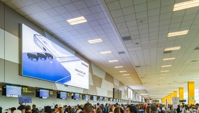 Odwołano loty na popularnym lotnisku. Powodem sztorm Bram