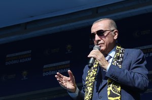 Odwrócił przegrane wybory. Cztery klucze do ucieczki Erdogana spod gilotyny