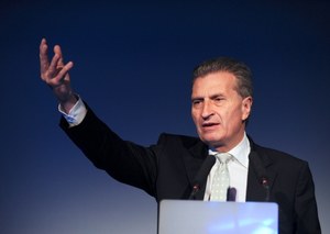Oettinger: Dostałem list Ziobry, ale jeszcze go nie przeczytałem