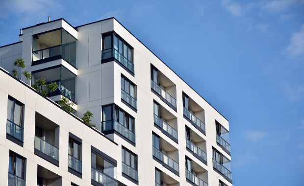 Oferują kupno mieszkania "po znajomości". Uwaga na oszustów