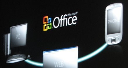 Office 14 będzie jeszcze bardziej skupiał się na internecie /INTERIA.PL