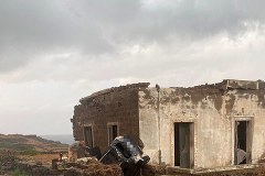 Ofiary po przejściu trąby powietrznej na wyspie Pantelleria